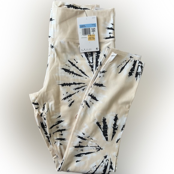 Nike One Luxe Training Tights - Picture 2 of 5